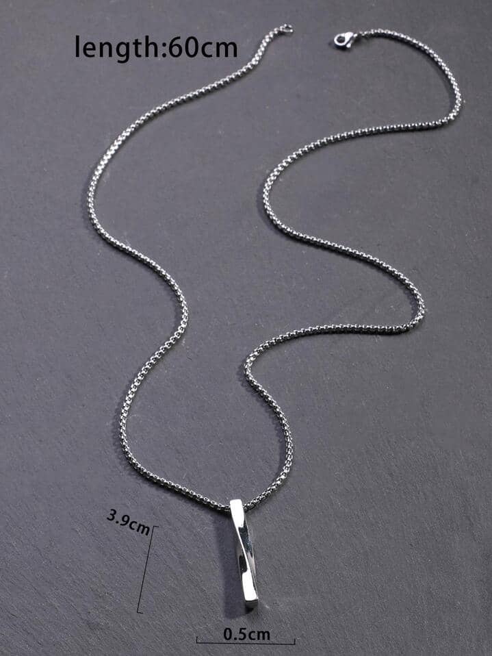 Collier torsadé à pendentif géométrique