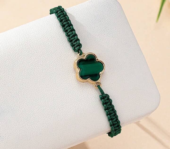 Bracelet à Médaillon Trèfle (vert) - Porte - bonheur Élégant&nbsp; - Du Chic Chez Vous